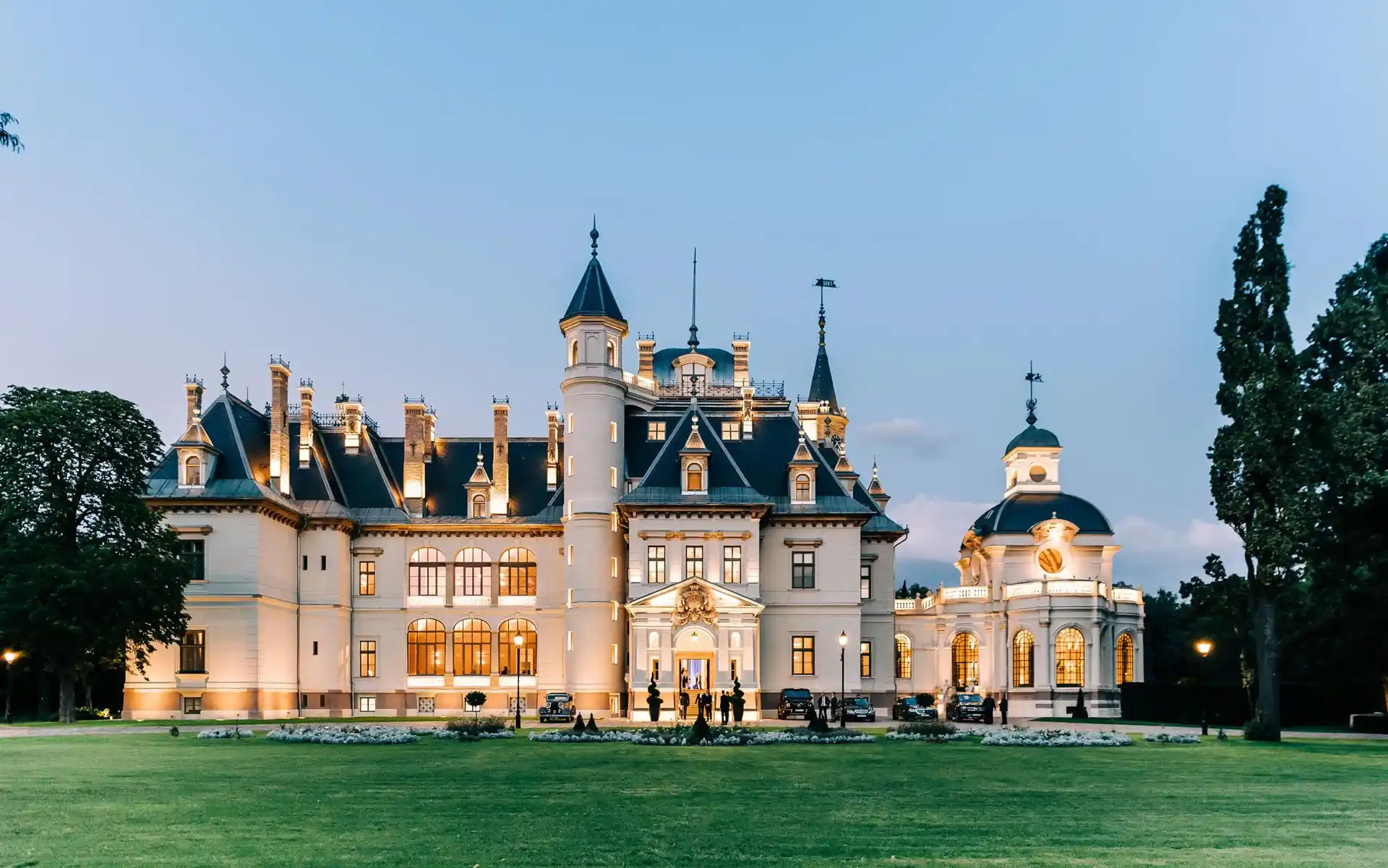 Botaniq Castle of Tura – Tura (near Budapest)